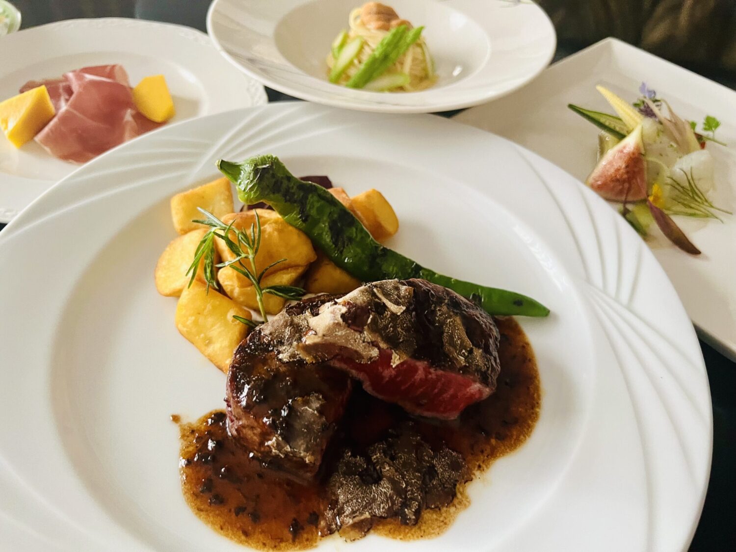 イタリア料理　夏の晩餐　 ビステッカコース　 イメージ